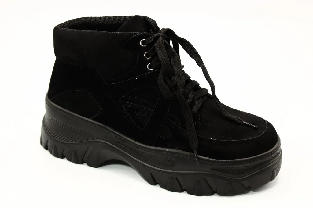 Женские осенние кроссовки черного цвета ADMLIS BS02-3339