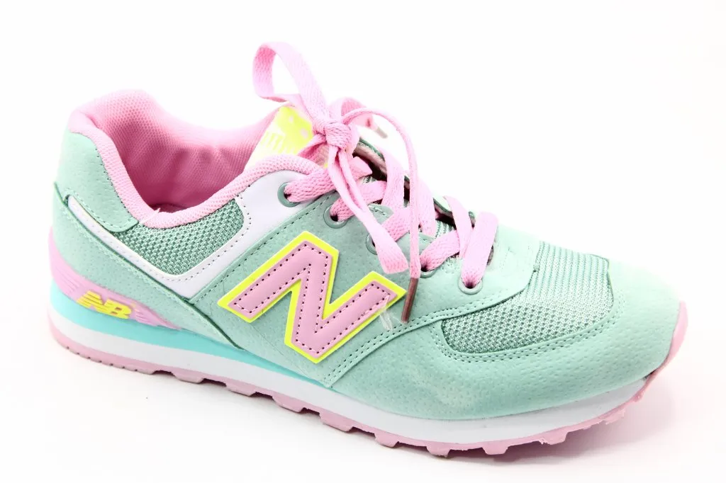 Женские весенние кроссовки салатового цвета EX-TIM BS02-3032