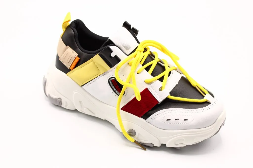 Женские осенние кроссовки белого цвета BOTTICO BS02-2366