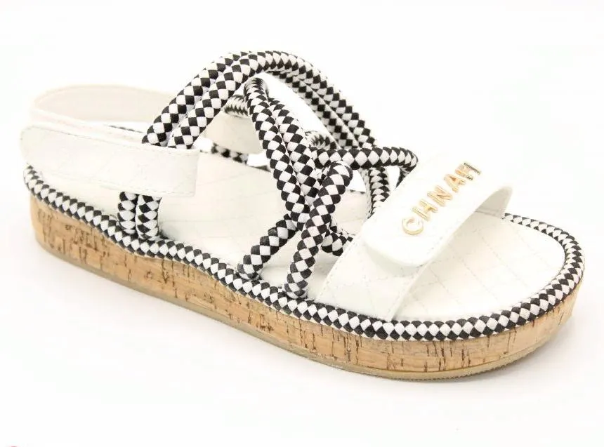 Женские летние босоножки белого цвета BS02-4271