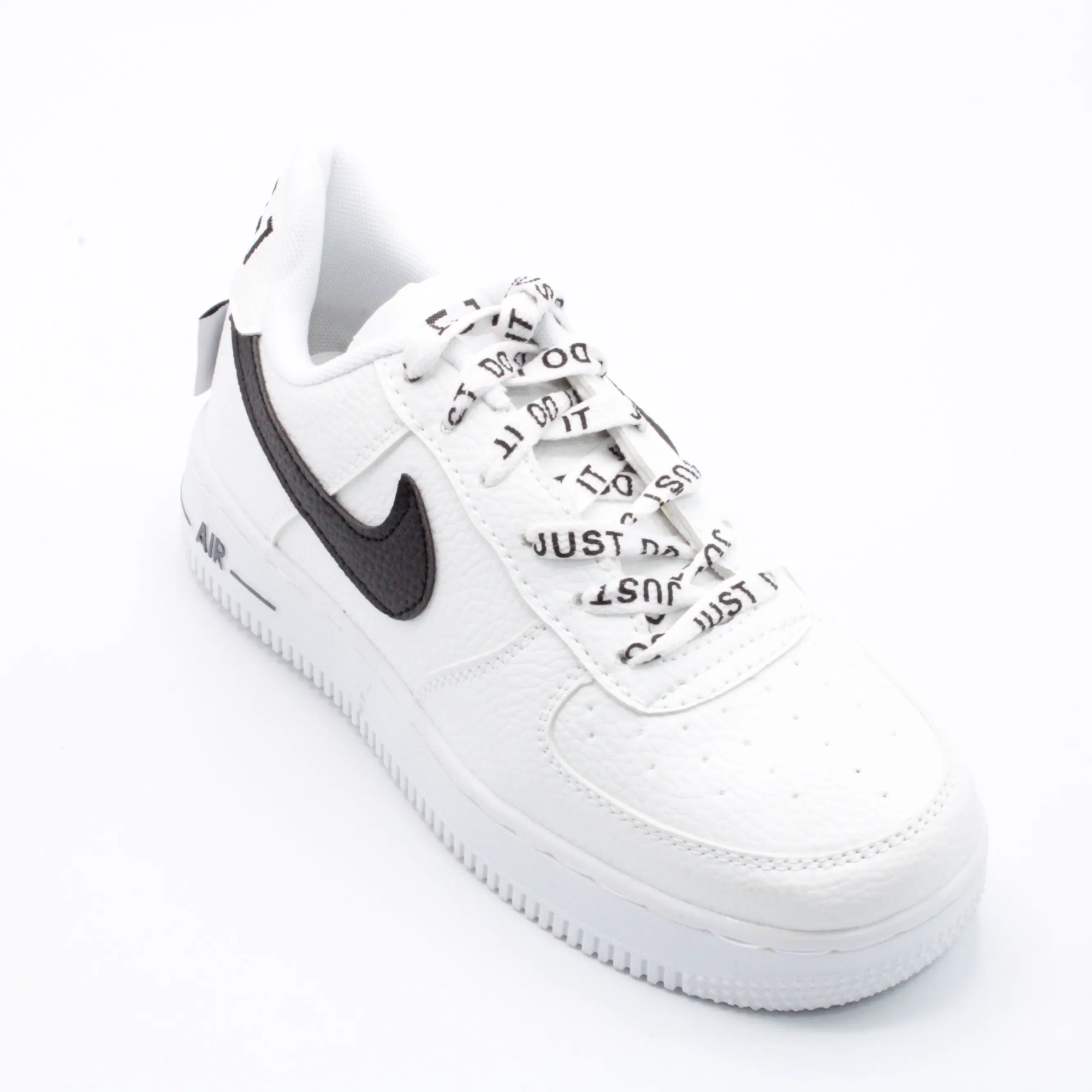 Женские весенние кроссовки белого цвета ZEQI BS01-975