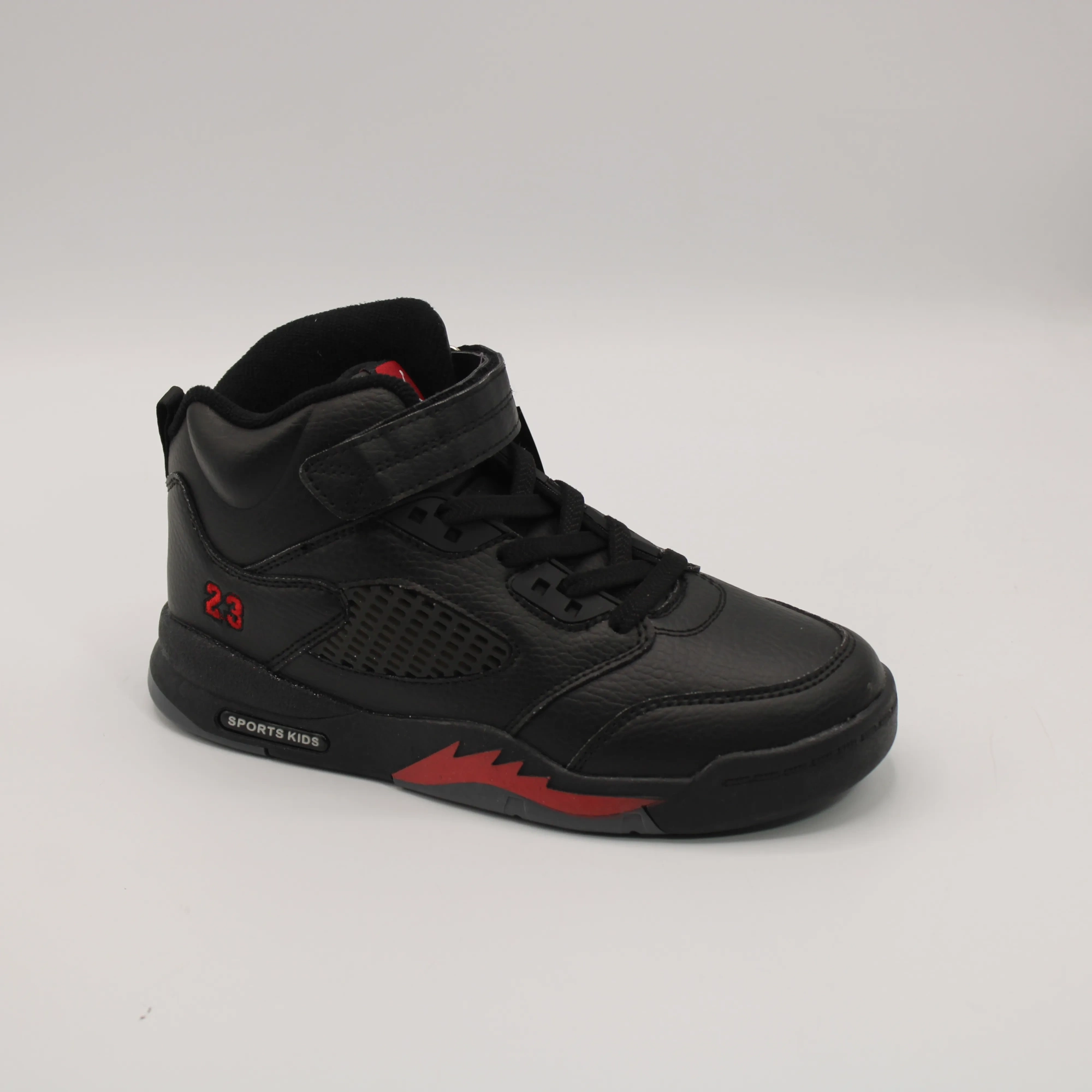 Детские ботинки черного цвета BAAS BS06-1710