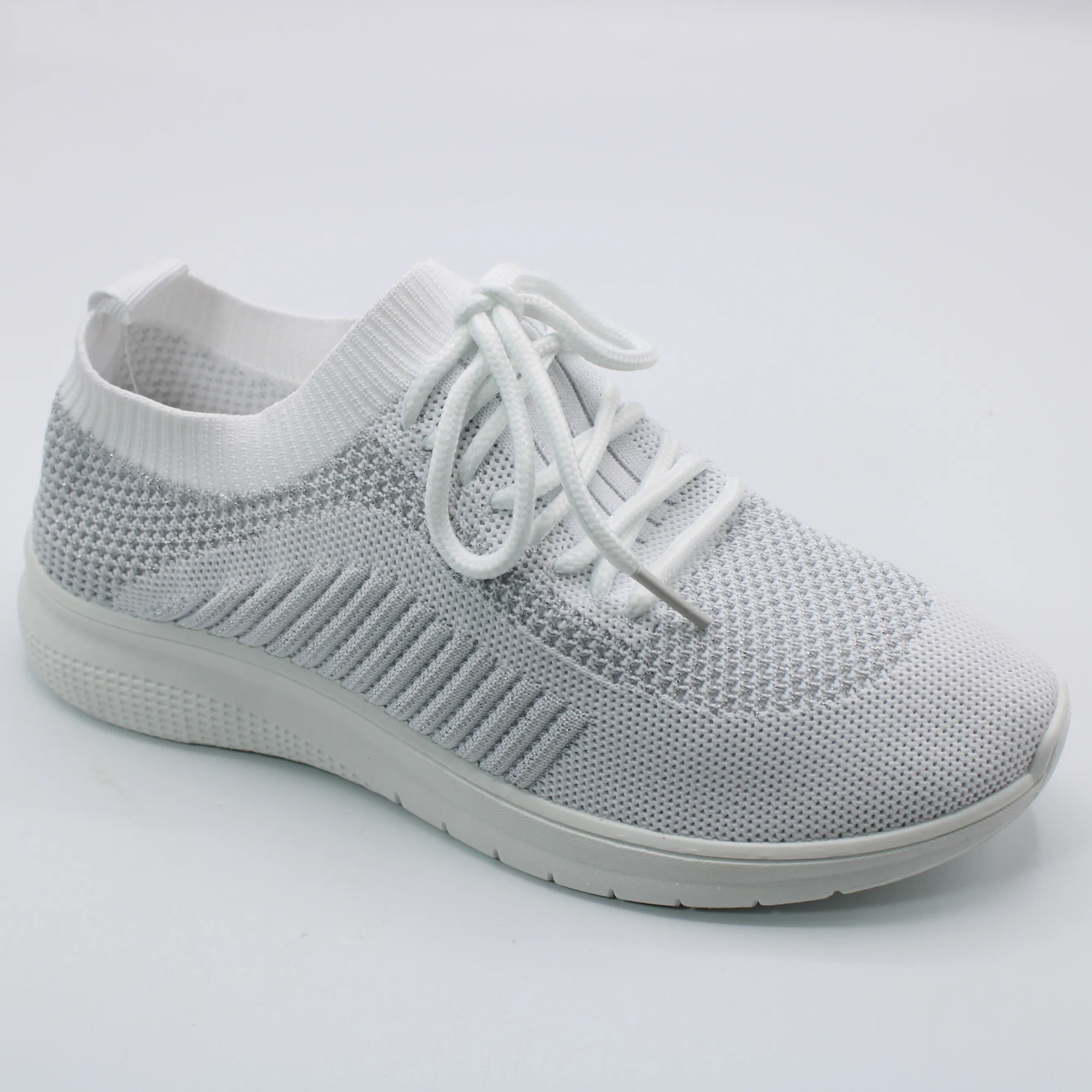 Женские весенние слипоны белого цвета LUTA BS01-444