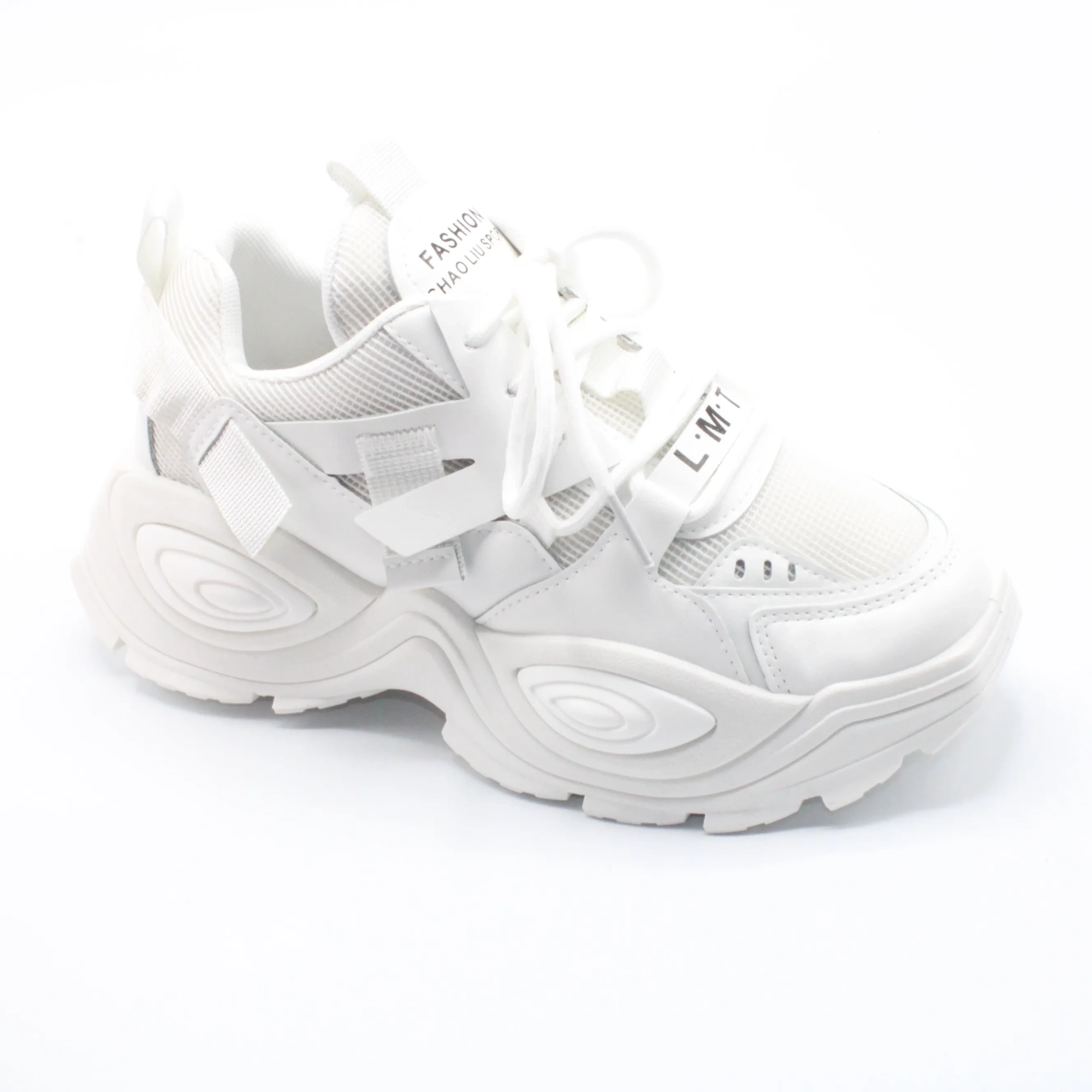 Женские весенние кроссовки белого цвета LUTA BS02-1081