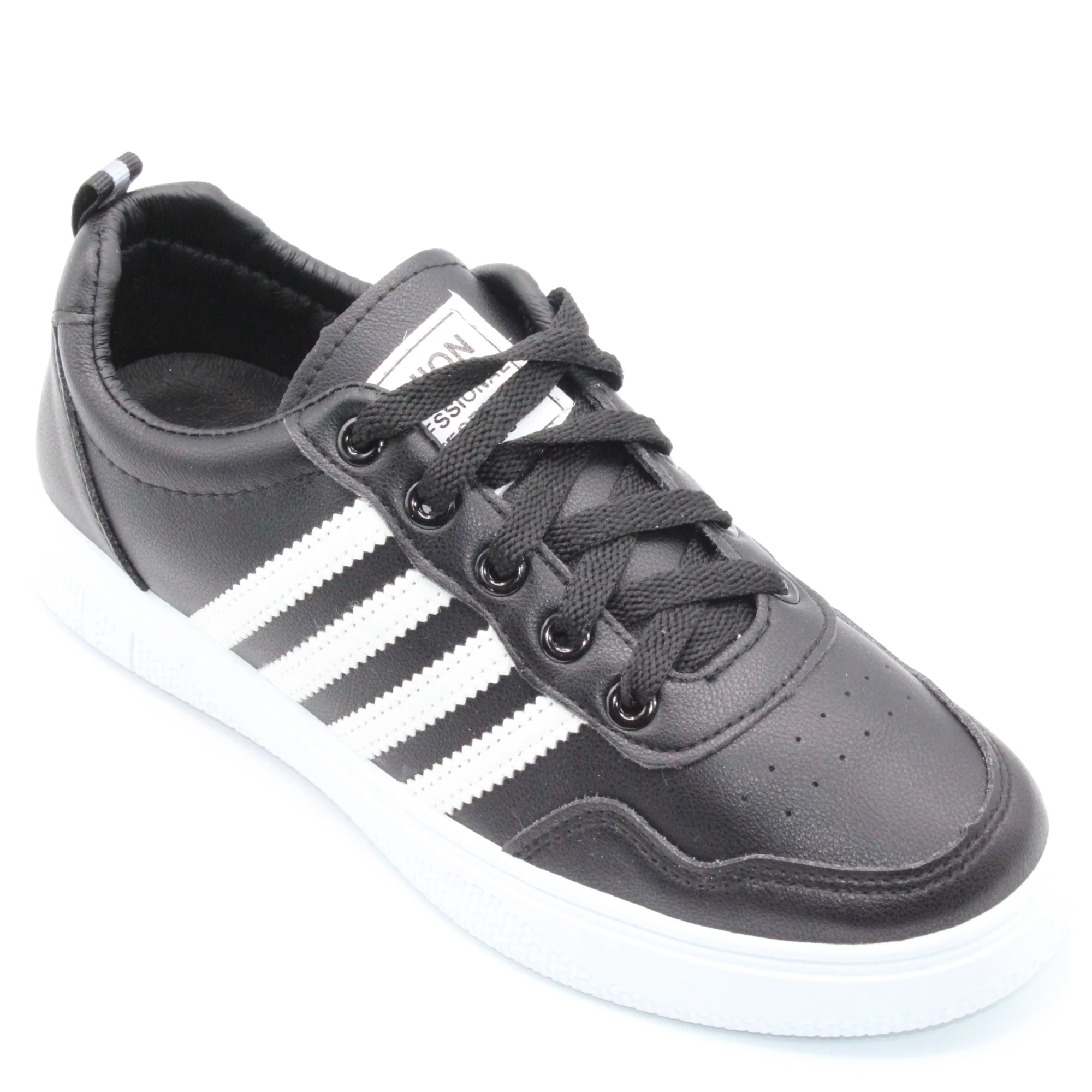 Женские весенние кроссовки черного цвета SUBA BS06-711