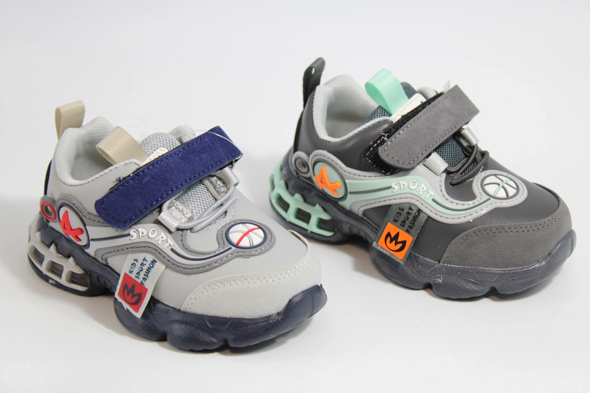 Детские весенние кроссовки различных цветов B&G BS03-2488