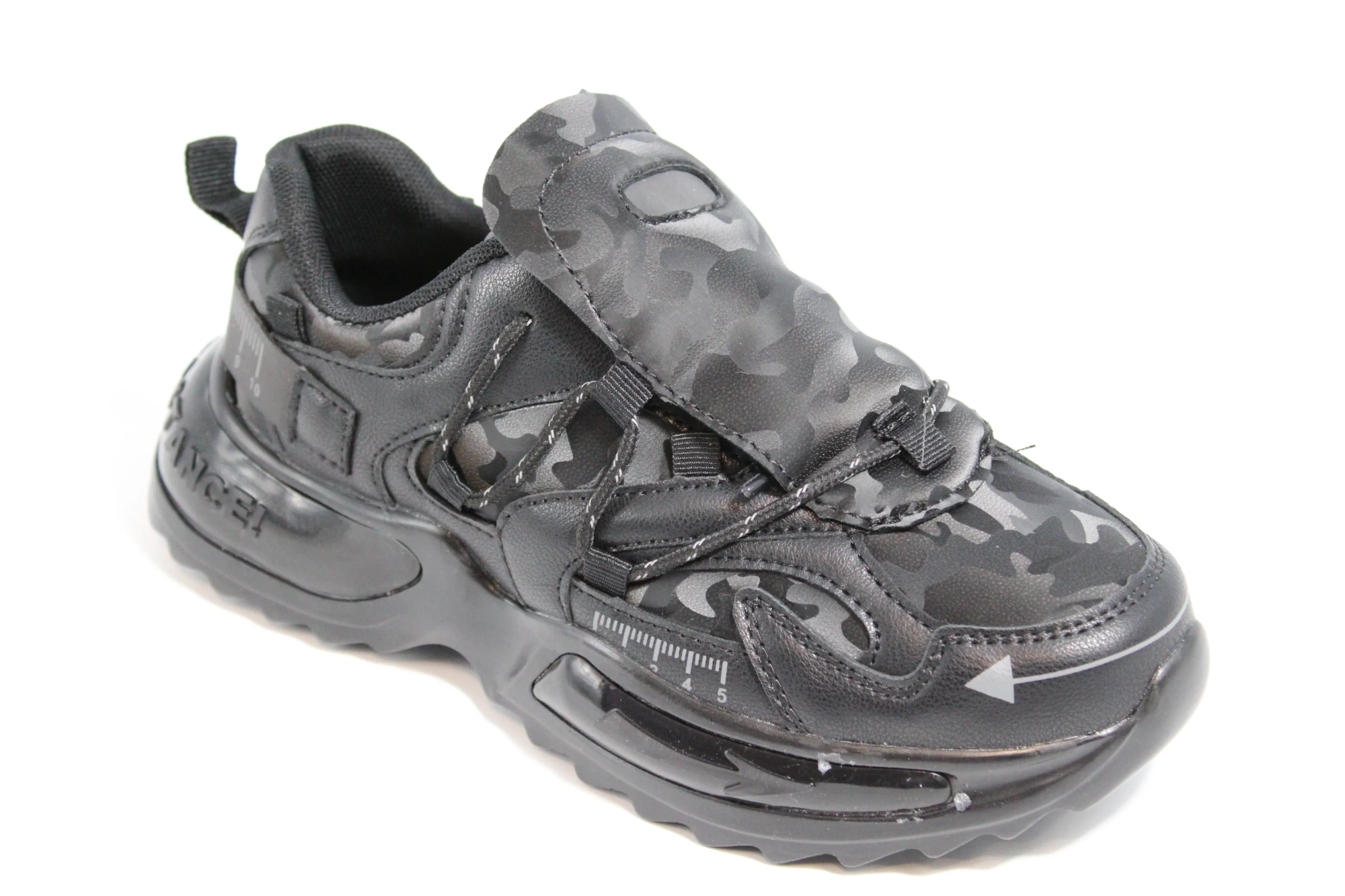 Женские весенние кроссовки черного цвета ZEQI BS01-940