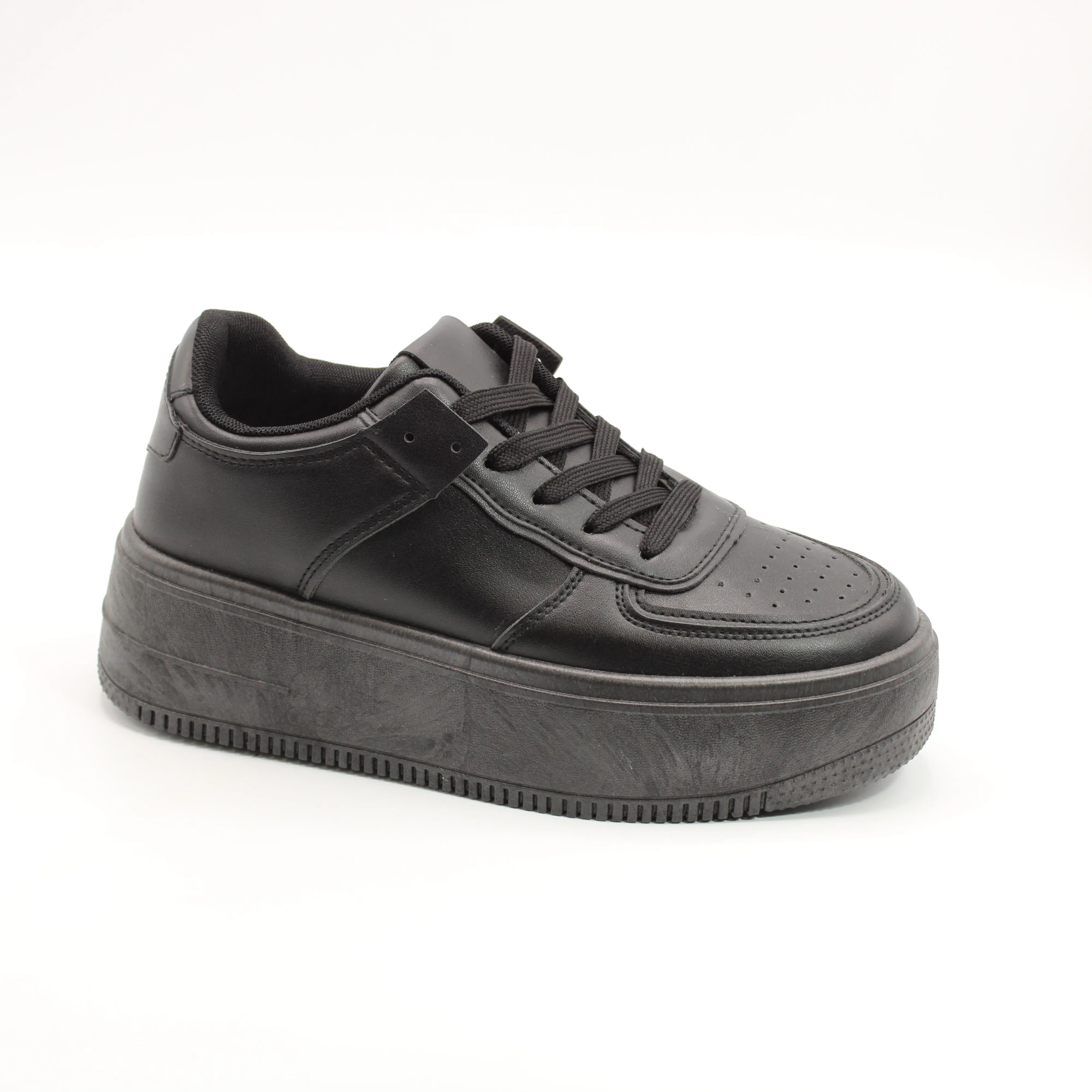 Женские кроссовки черного цвета POROCO BS02-1471