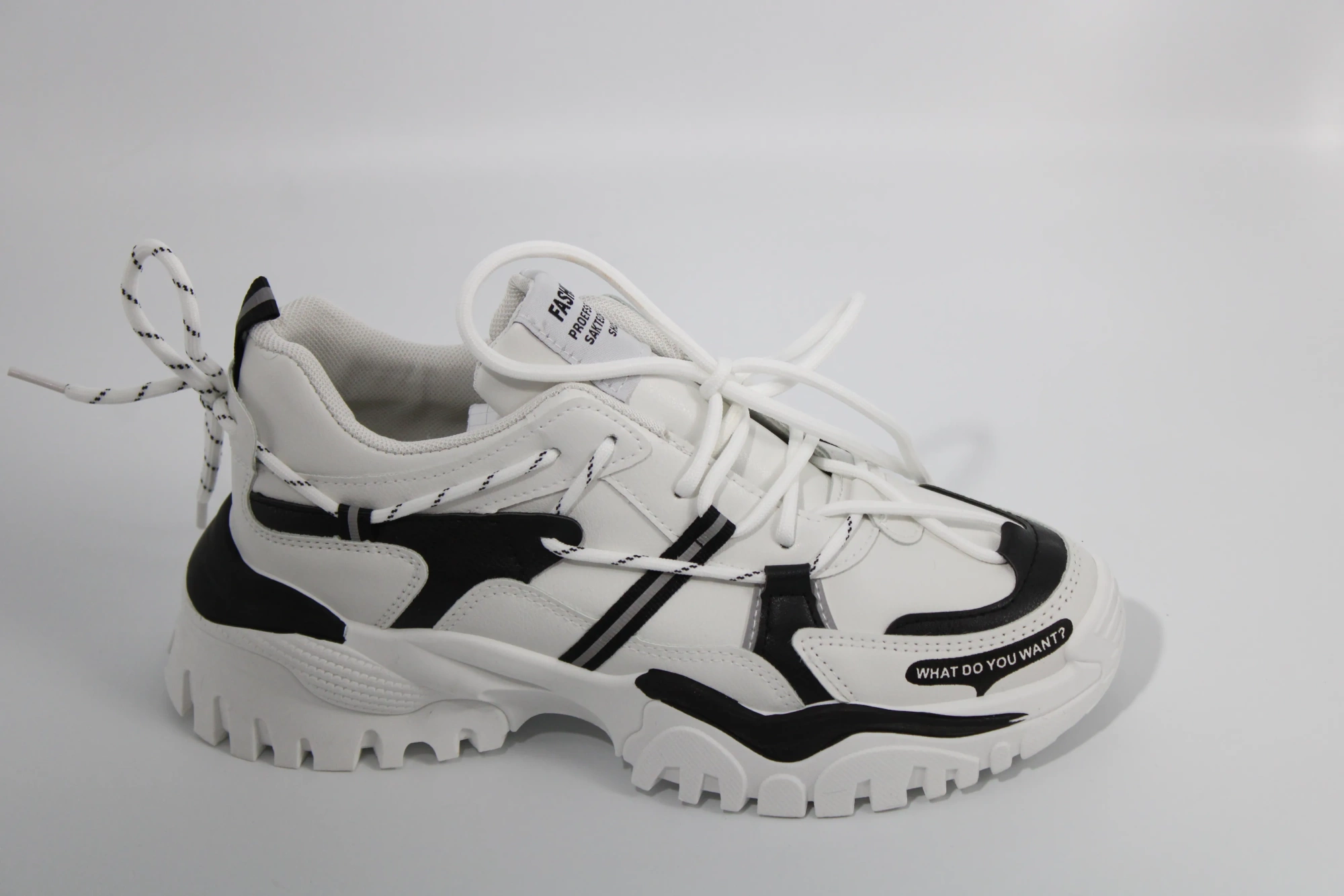 Женские весенние кроссовки белого цвета MEGER BS02-988