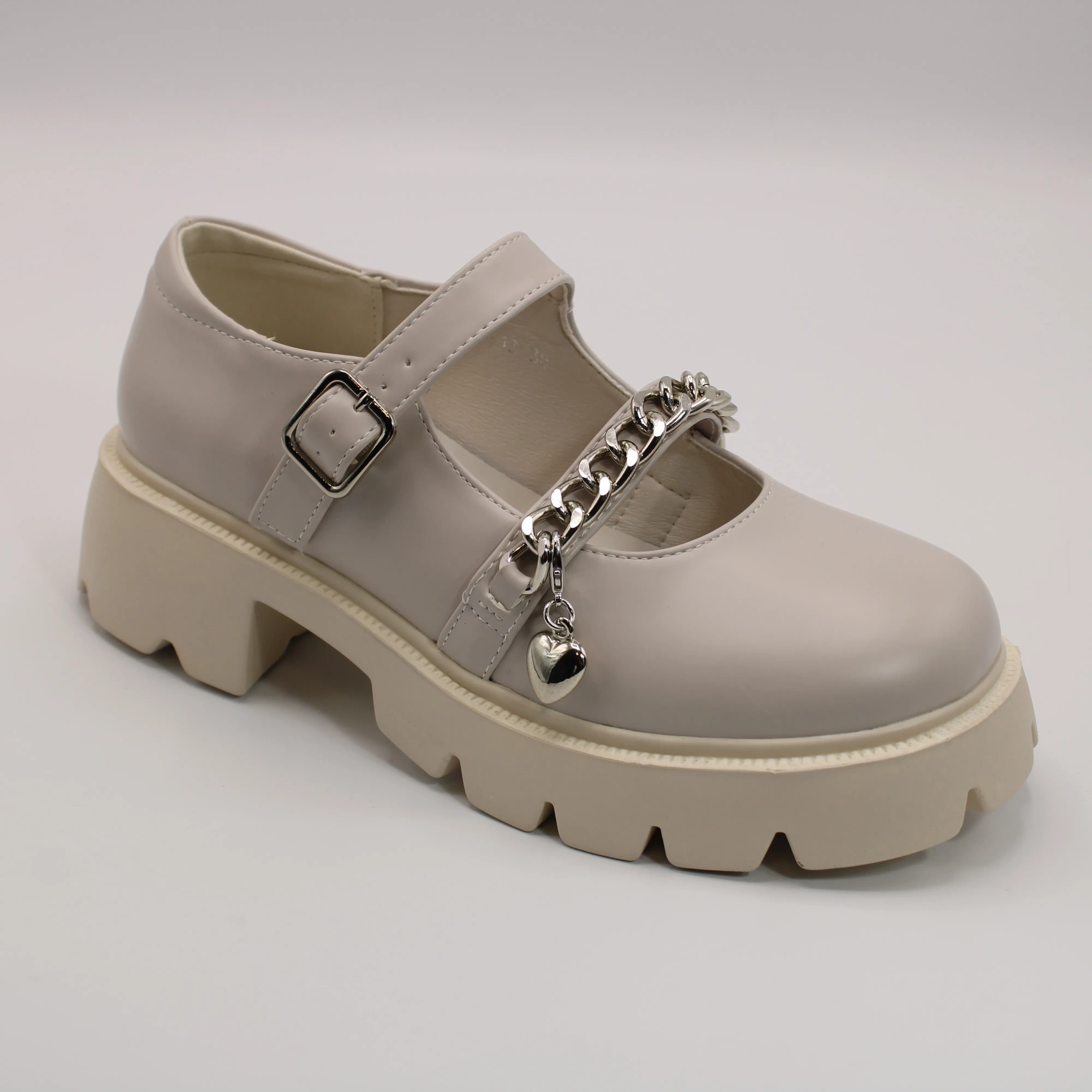 Женские туфли бежевого цвета DINO ALBAT BS02-1410