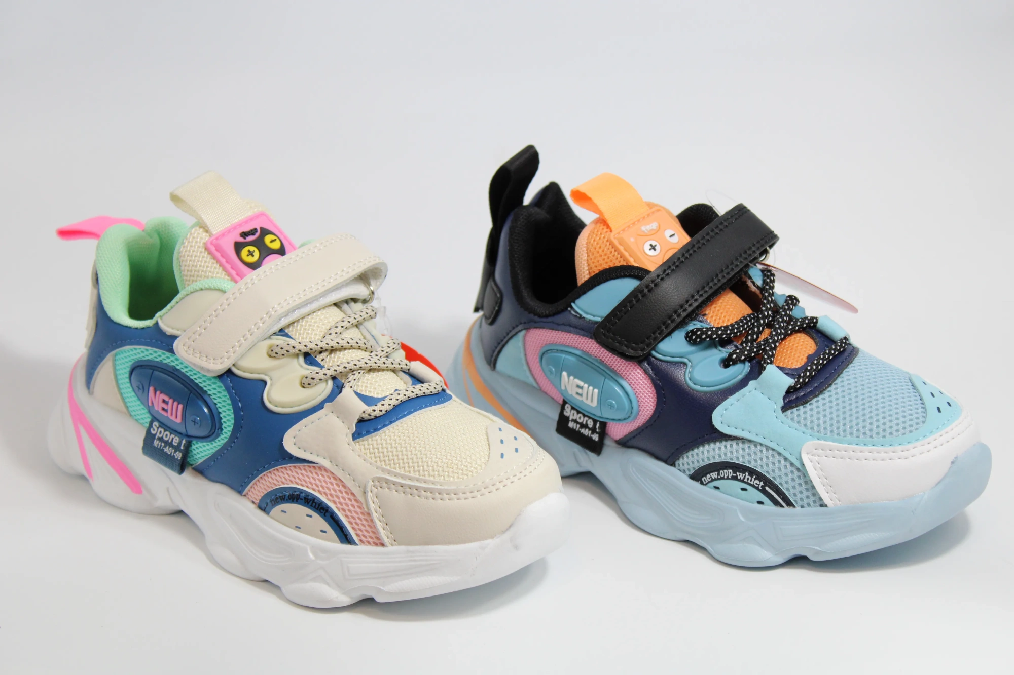 Детские весенние кроссовки различных цветов B&G BS05-9