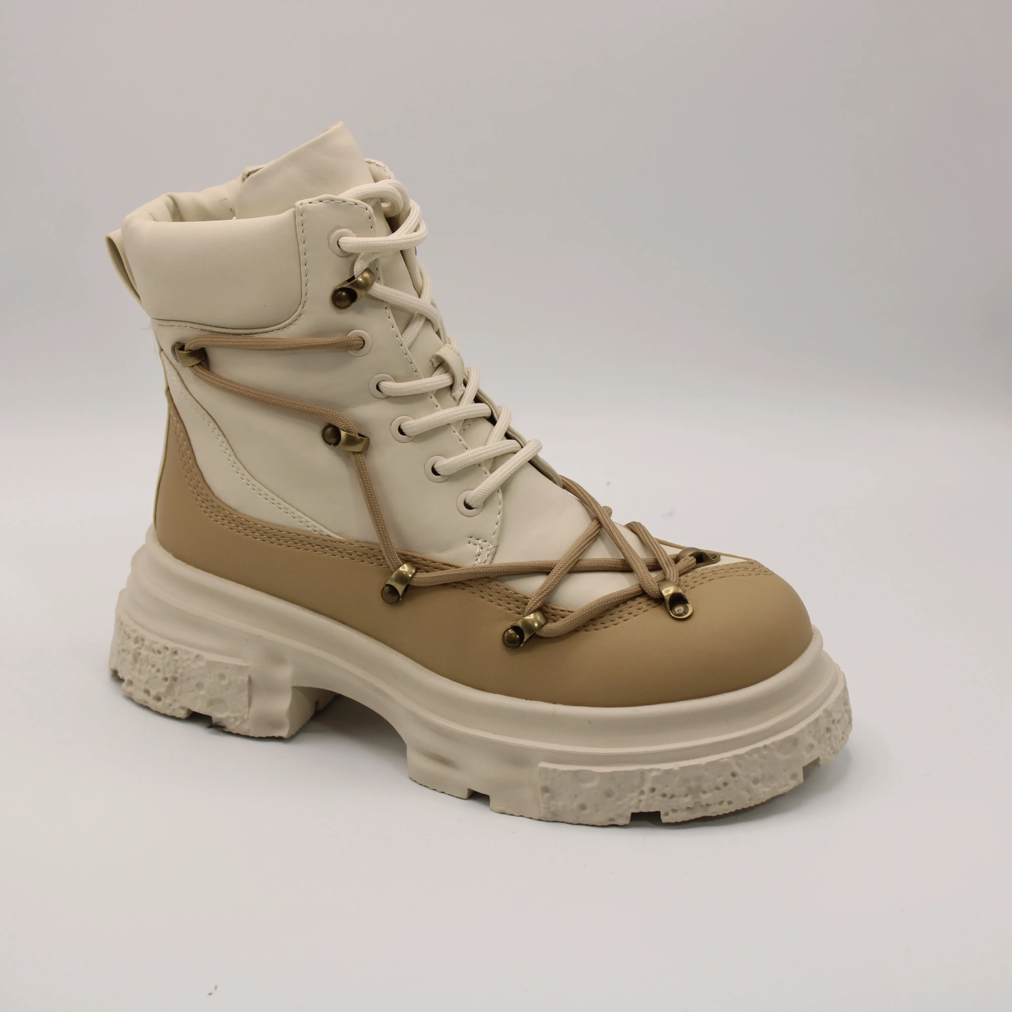 Женские ботинки бежевого цвета SUYIFEIYA BS02-1780