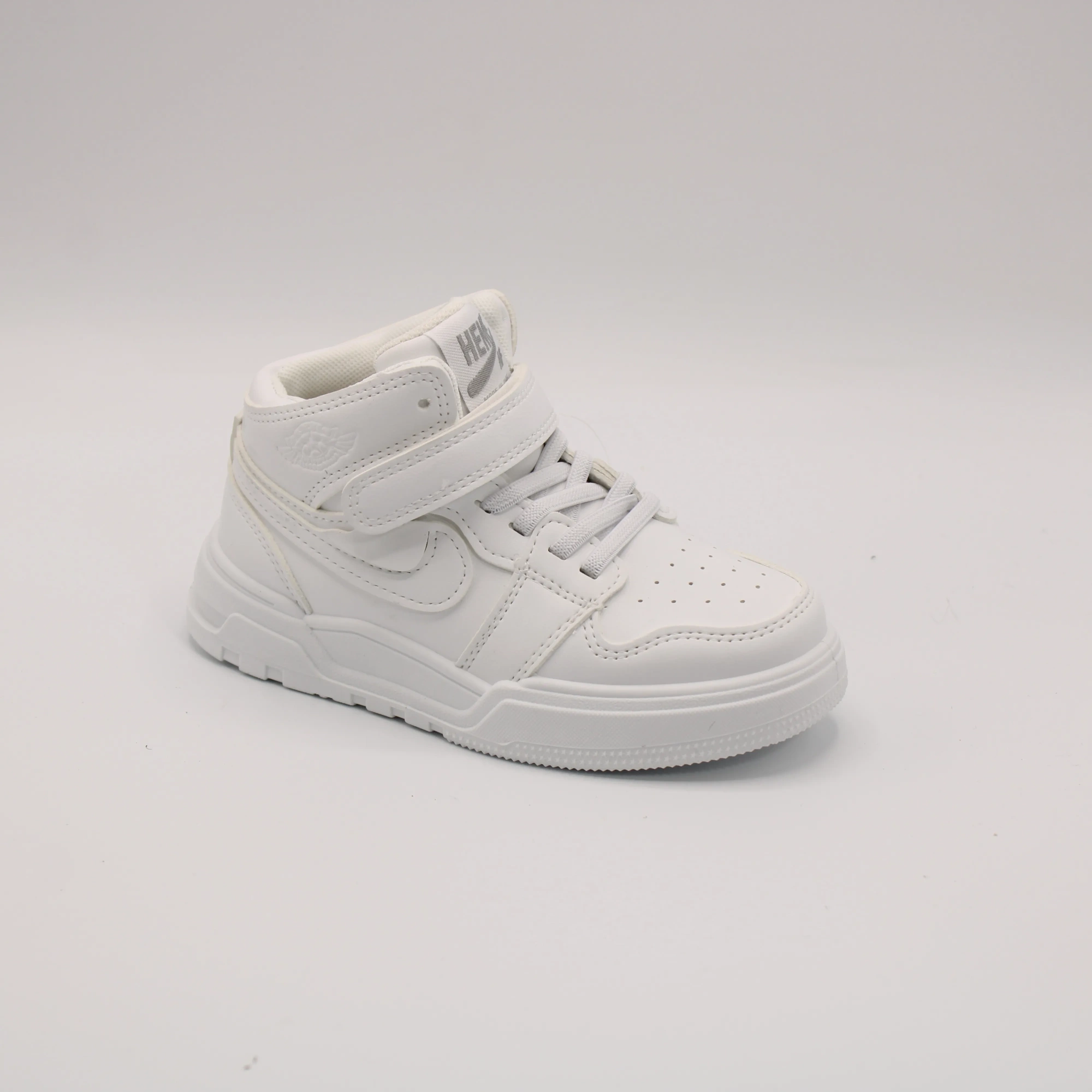 Детские кроссовки белого цвета белого цвета М+Д BS06-1786