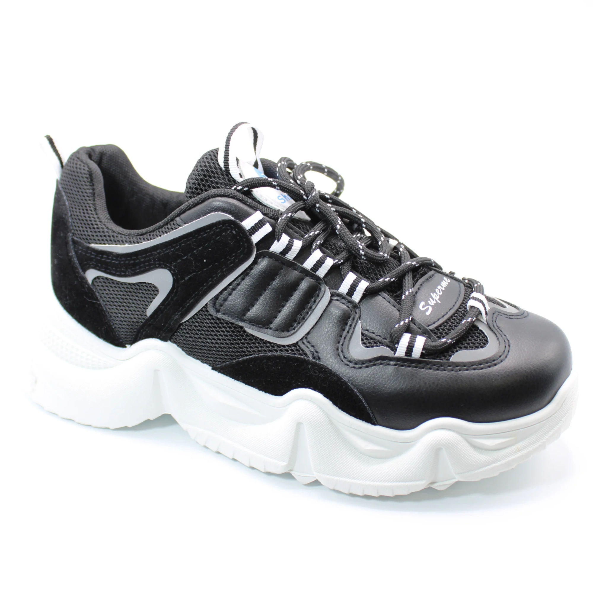 Женские весенние кроссовки черного цвета LUTA BS02-687