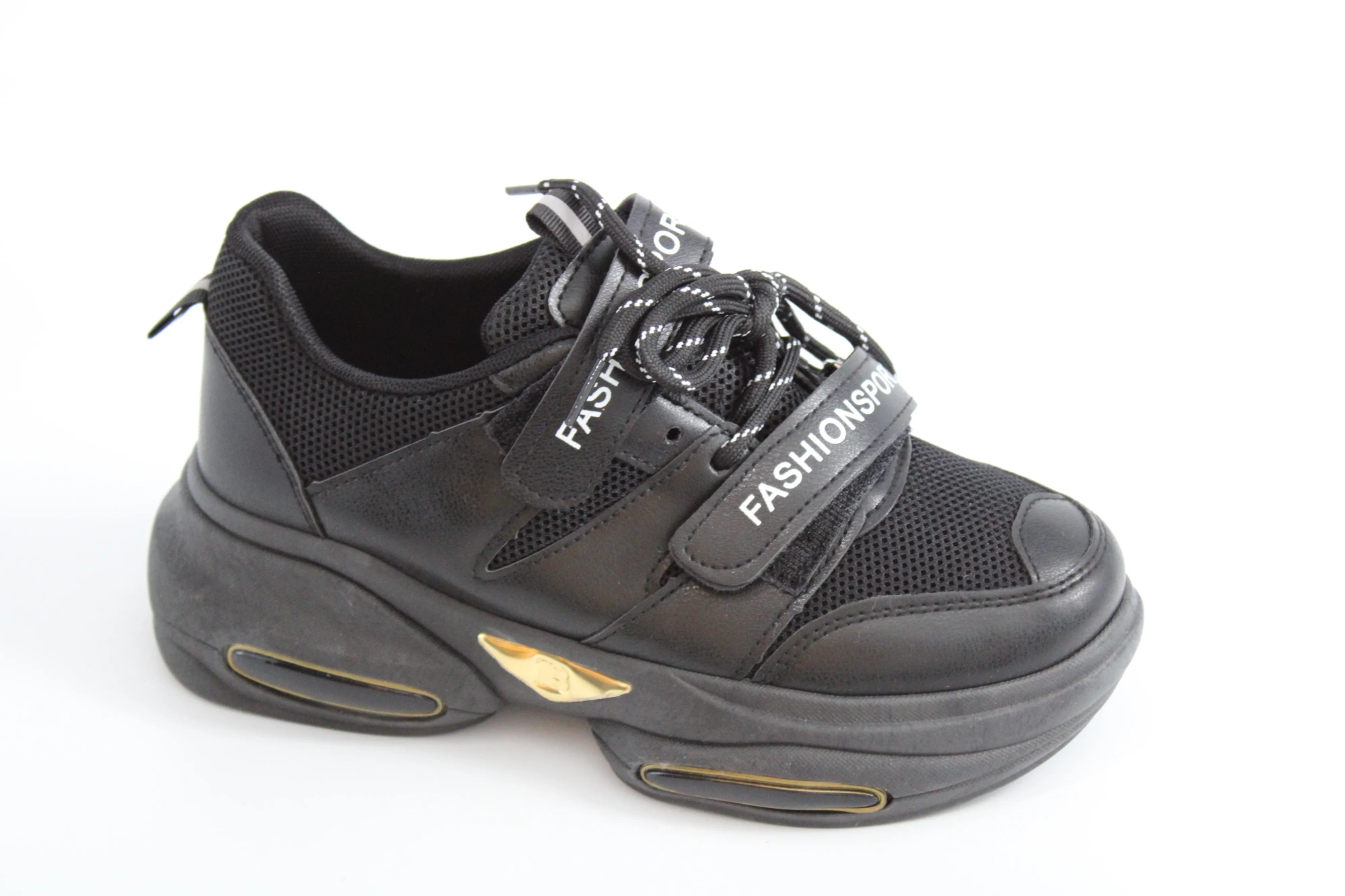 Женские весенние кроссовки черного цвета SANYIDIN BS01-932