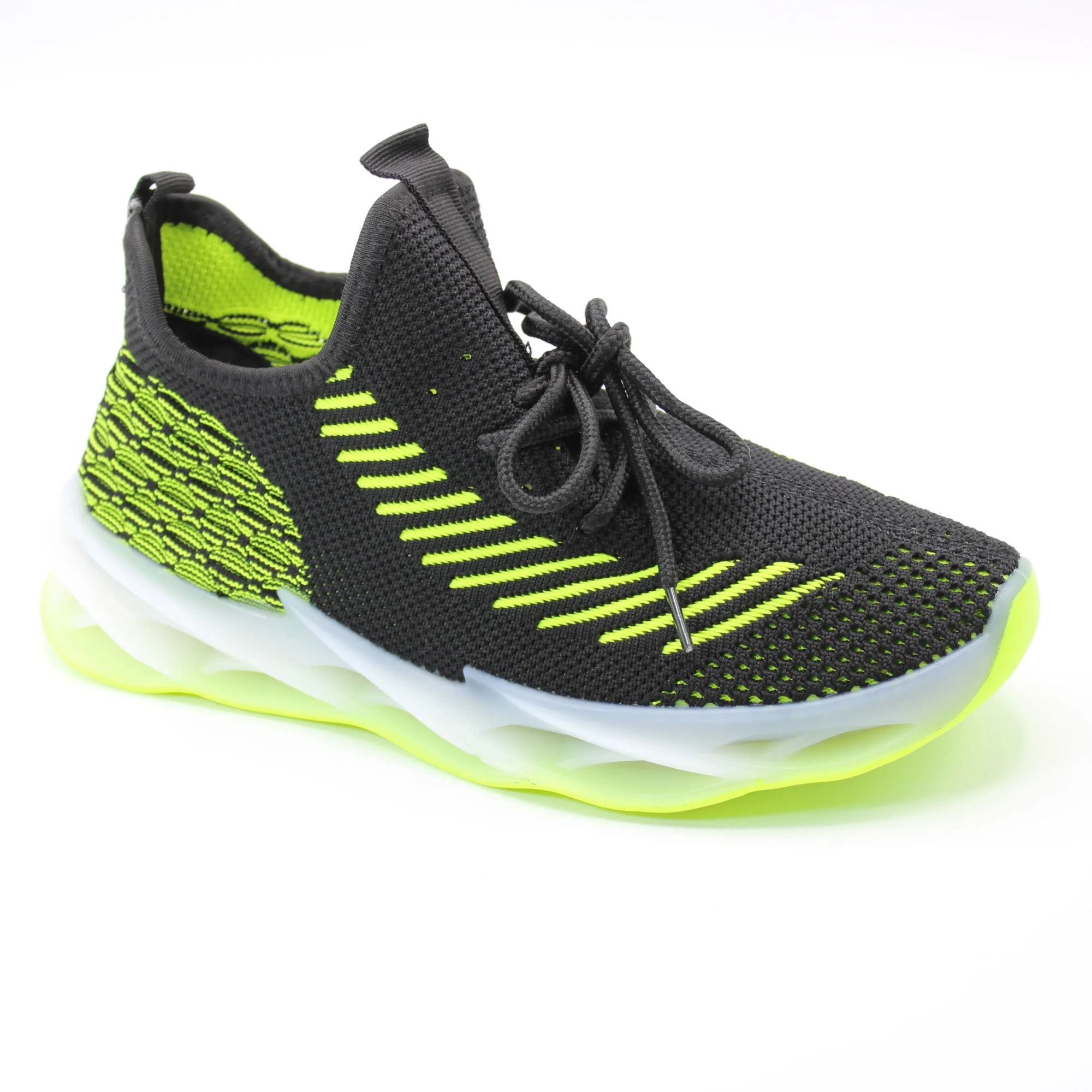 Женские весенние кроссовки черного цвета ZEQI BS02-748