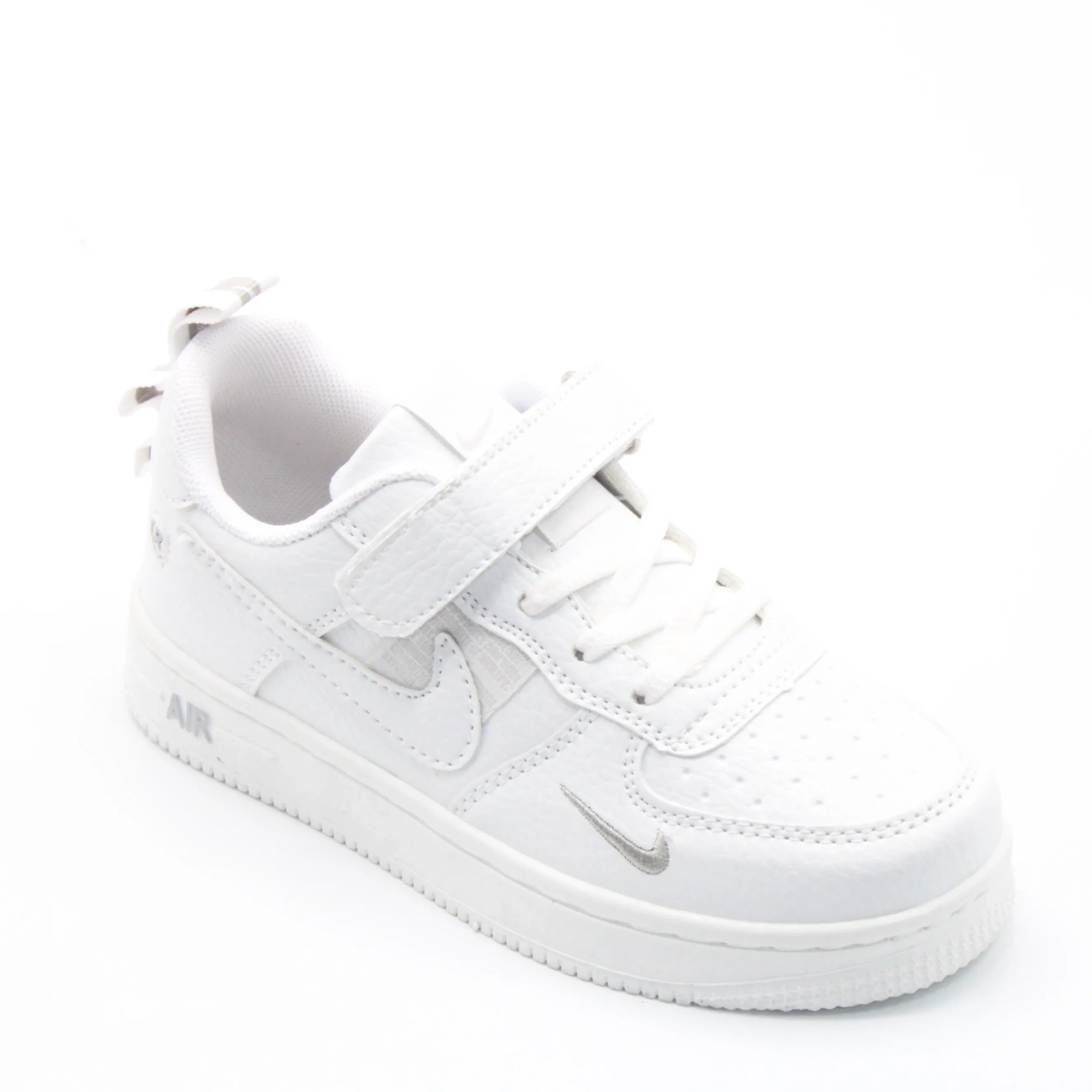 Детские весенние кроссовки белого цвета NIKE BS06-528